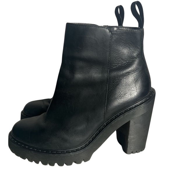 Dr. Martens Shoes - Dr. Martens Magdalena Women’s Black Leather Heeled Chelsea Boots Size 7
